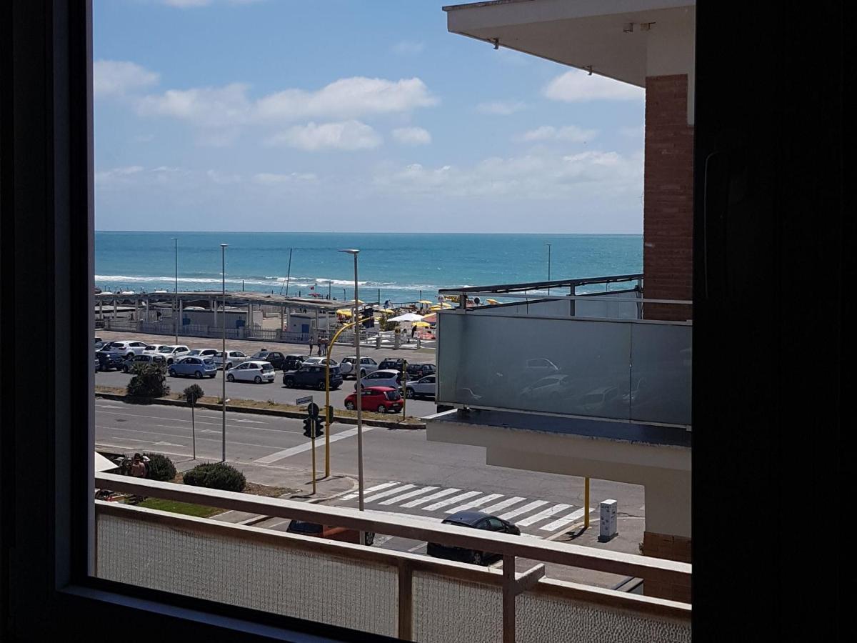 Appartement Sea View à Ostie Extérieur photo